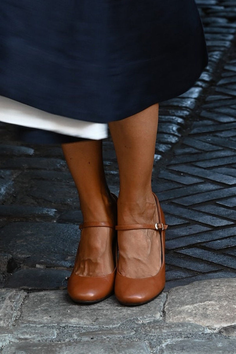 Caella™ | Everyday Sandals with Straps and Low Heel