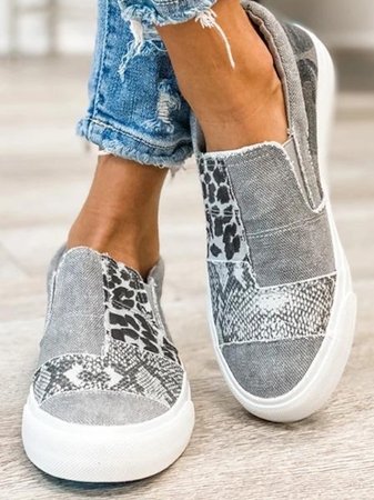 Astrid | Trendy Pain-Relief Slip-Ons