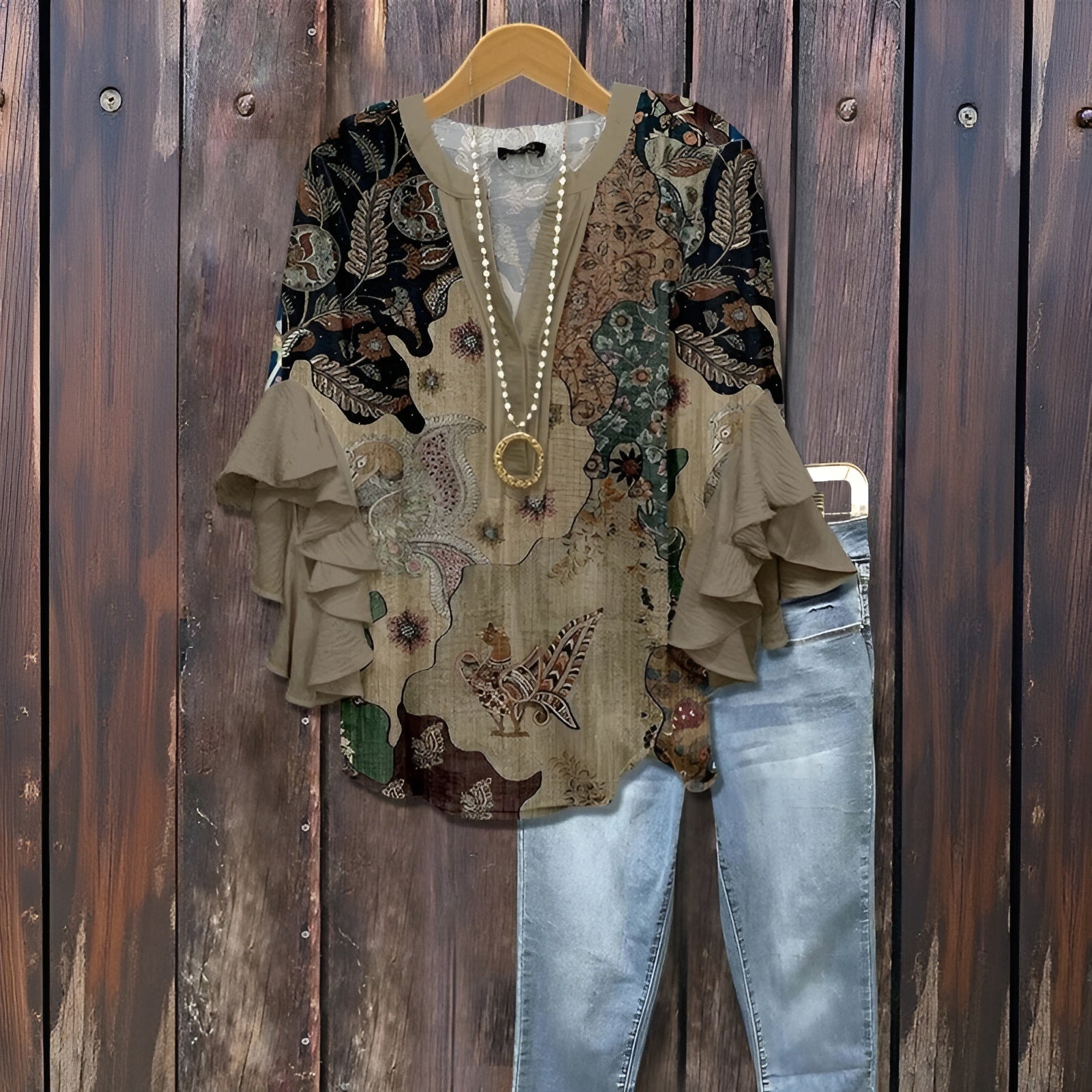 ELISABET™ | Casual blouse with leaf pattern