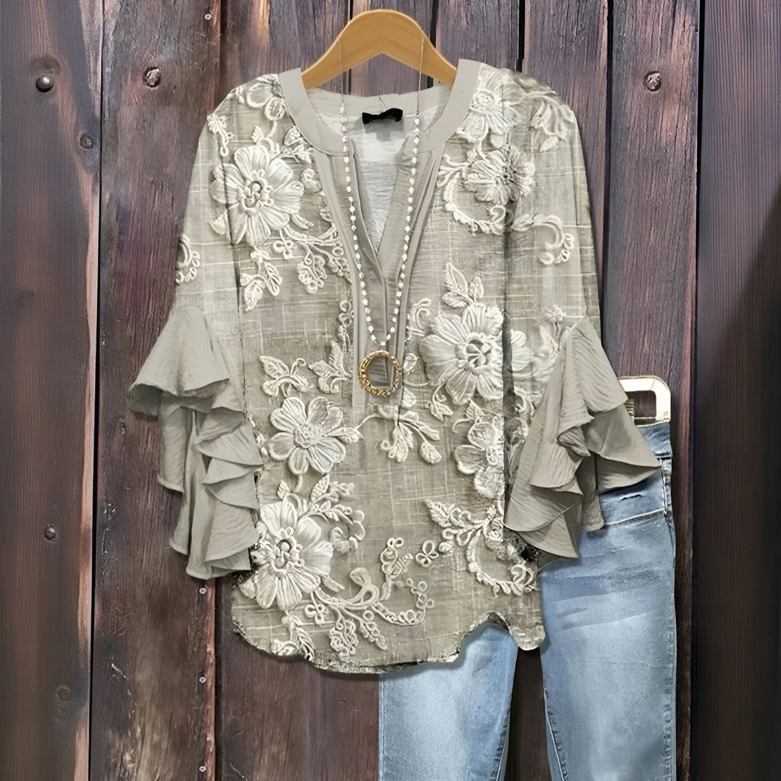 ELISABET™ | Casual blouse with leaf pattern