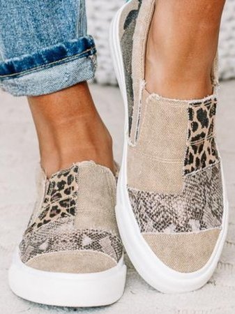 Astrid | Trendy Pain-Relief Slip-Ons